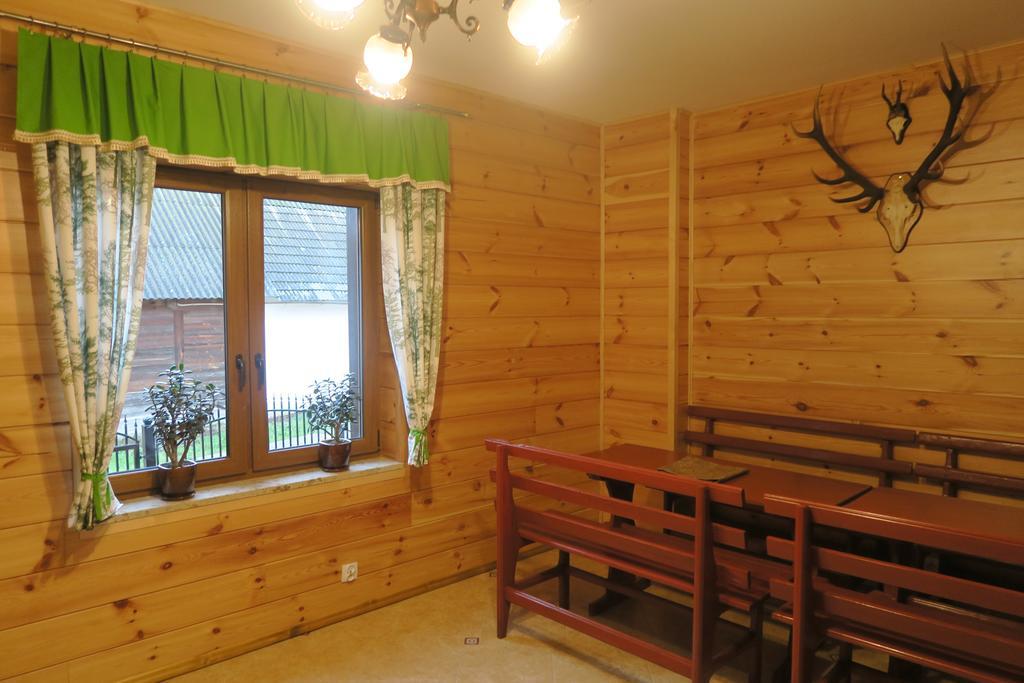 Gasthaus Cztery Pory Roku Białowieża Exterior foto